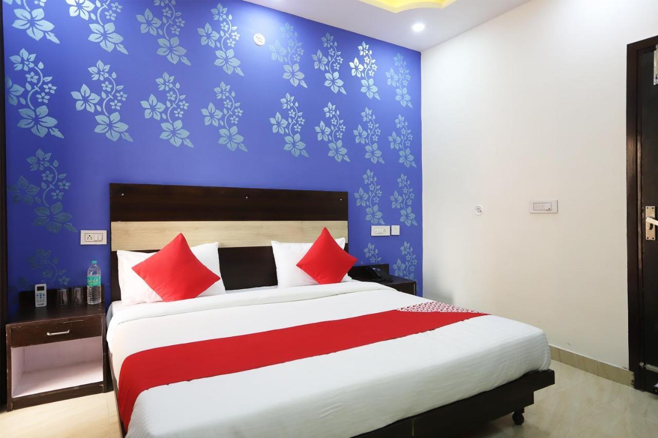 Oyo Flagship 42619 Diamond Key Hotell Delhi  Eksteriør bilde