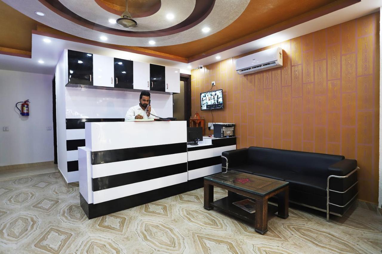 Oyo Flagship 42619 Diamond Key Hotell Delhi  Eksteriør bilde