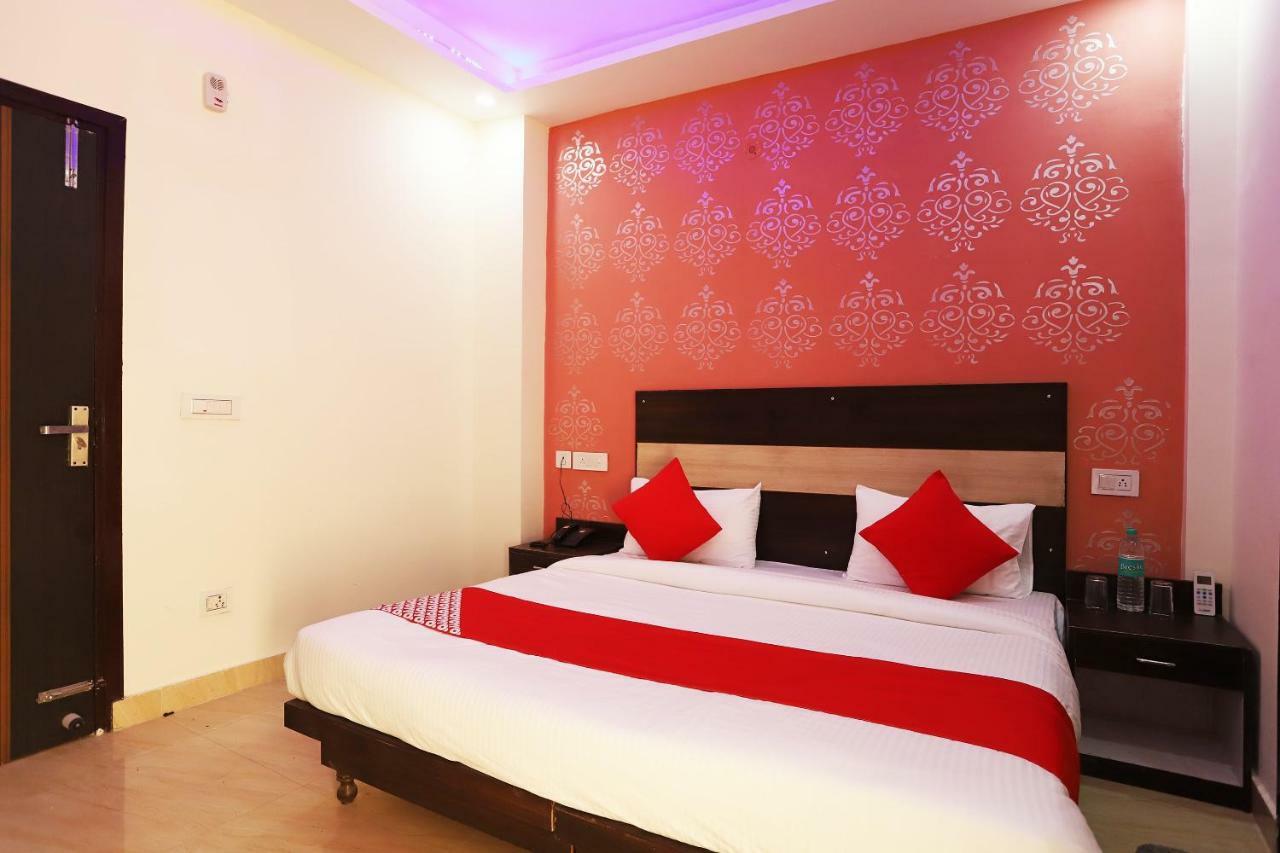Oyo Flagship 42619 Diamond Key Hotell Delhi  Eksteriør bilde